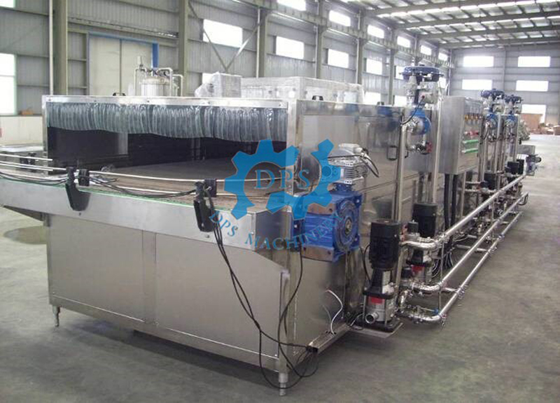 Spray cooling and bottle warming machine