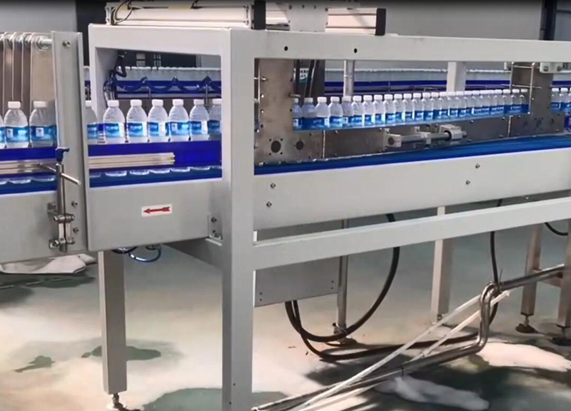 Bottle water shrink packing machine